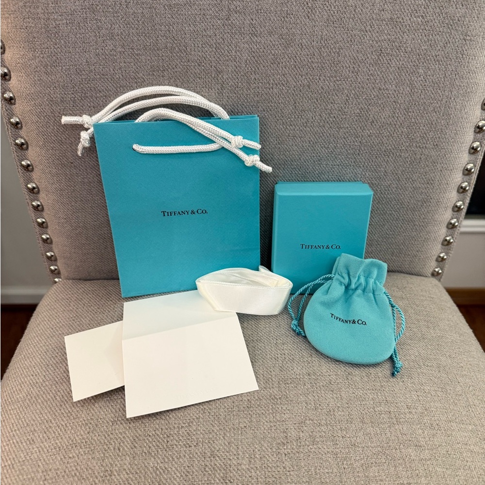 Tiffany & Co. Robin's Egg Blue Gift Set with Pouch